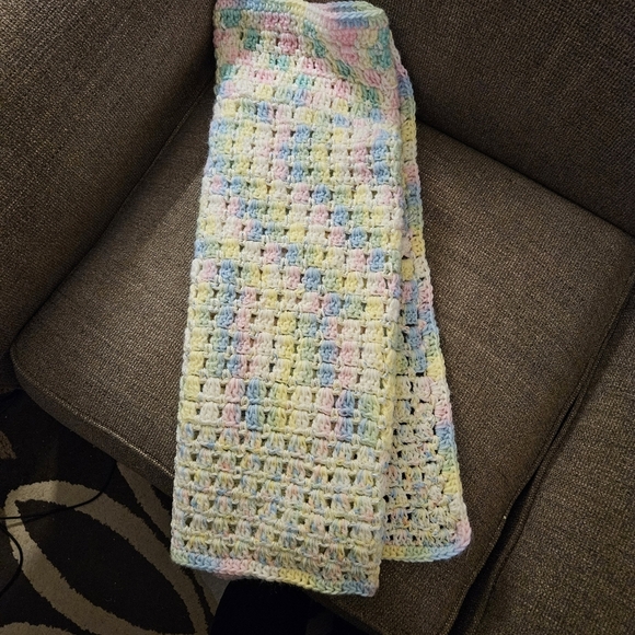 Handmade crocheted baby blanket in beautiful pastels. 36x24 - Picture 2 of 4